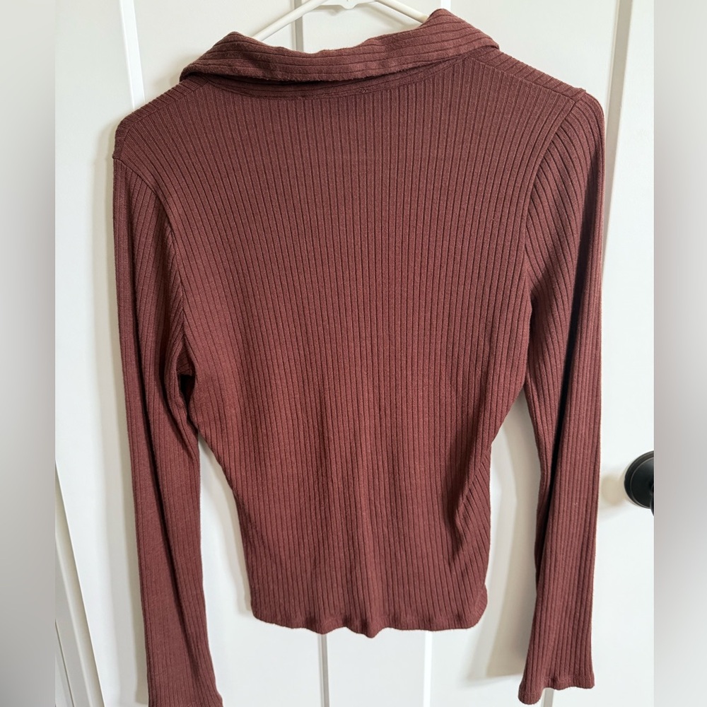 Lulu's Button Down Ribbed Top in Rust - Picture 2 of 3